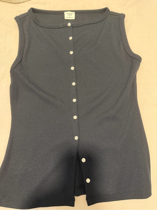 Abercrombie & Fitch Tops - Abercrombie & Fitch Navy Ribbed Button-Front Sleeveless Tank